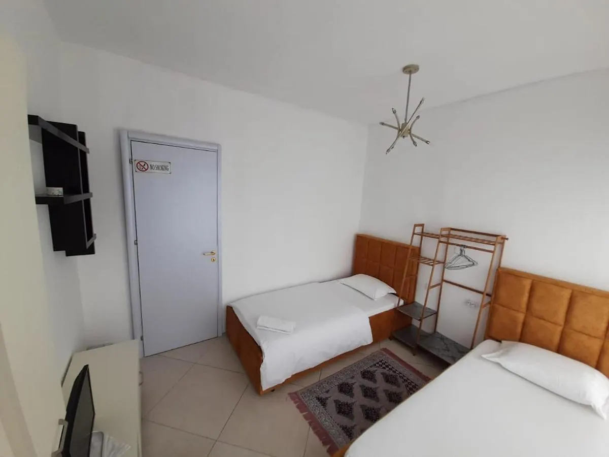 Guesthouse Bela ティラナ アルバニア