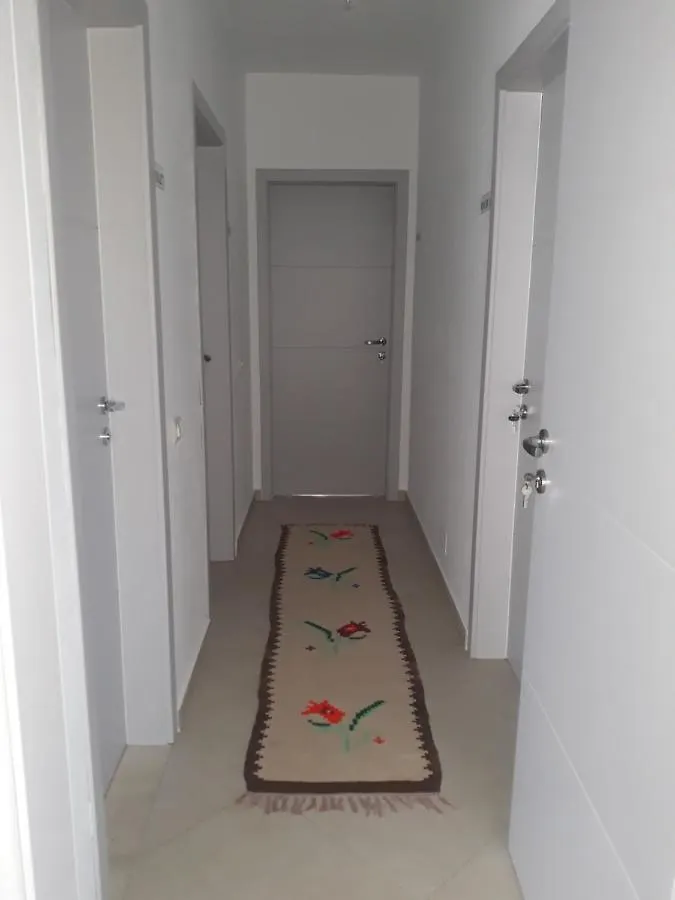 Guesthouse Bela 티라나 알바니아